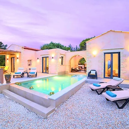 Vardis Heated Pool Vryses